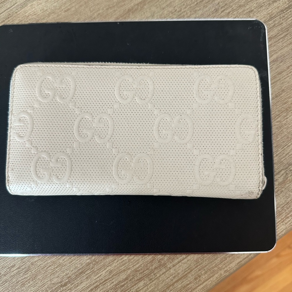 Beautiful Gucci Long Wallet